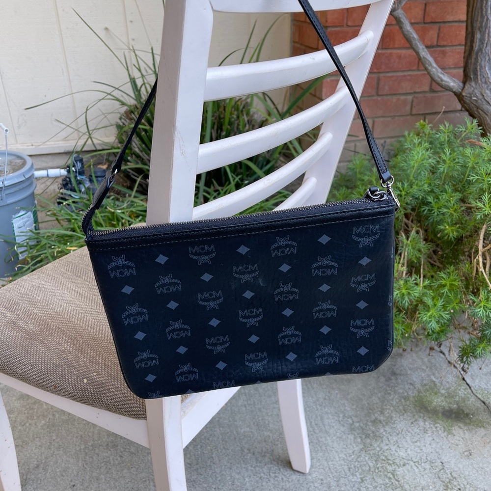 McM over the shoulder purse pouch